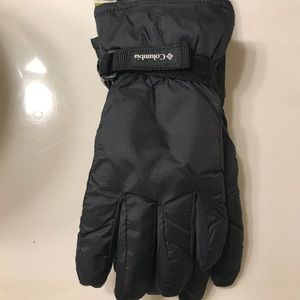 NWT Women’s size small Columbia gloves